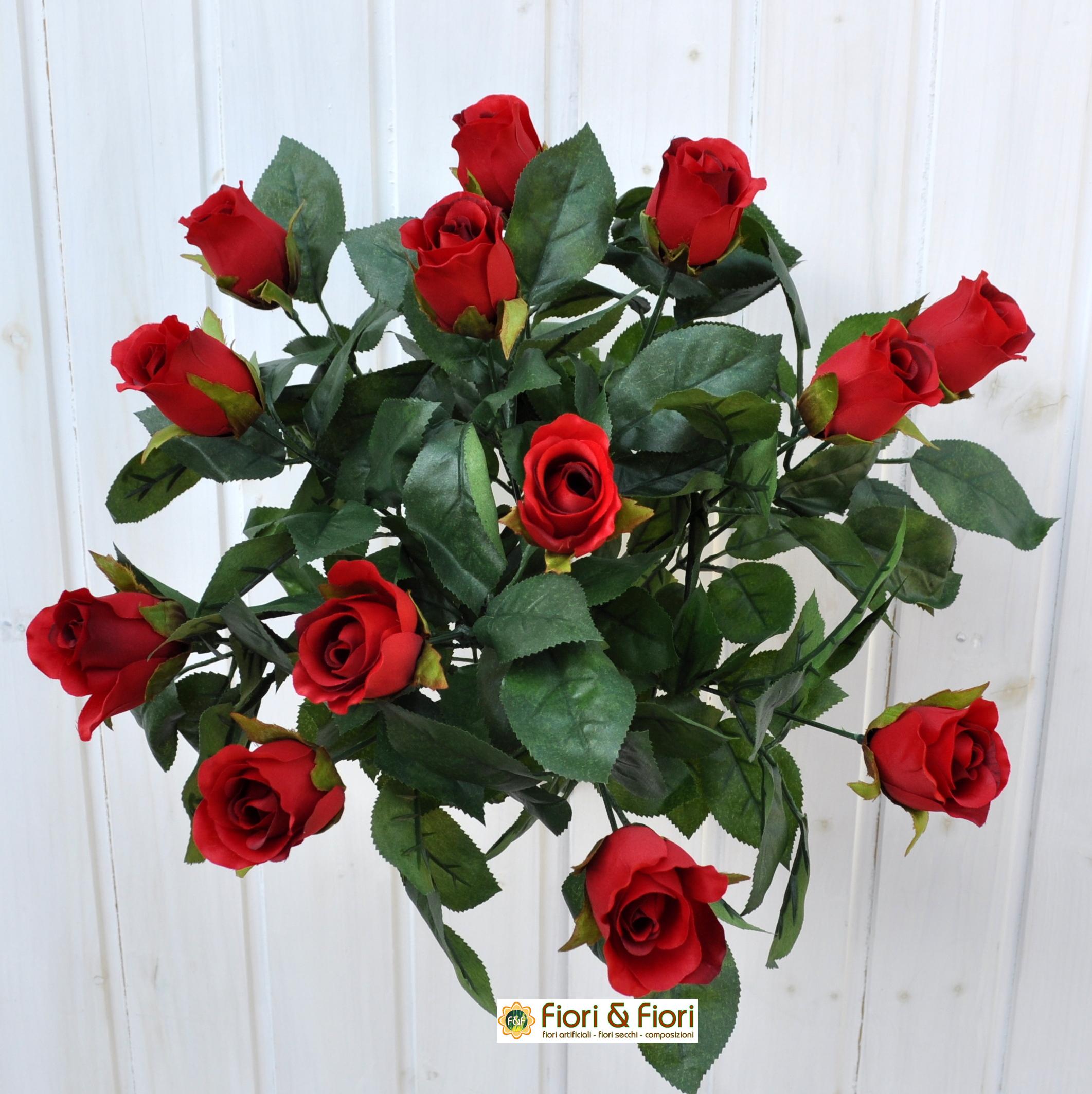 Rose artificiali rosse in tessuto lavabile di qualità per composizioni