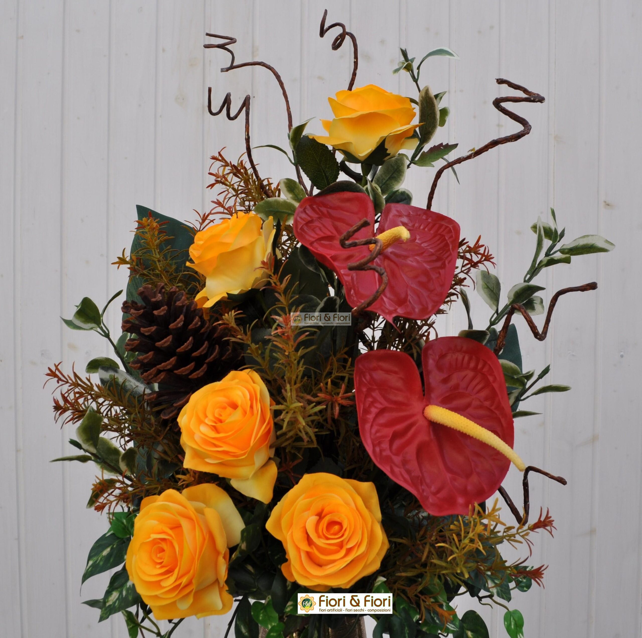 Mazzo di Fiori finti per cimitero. Ortensie e Rose di Qualità e durata